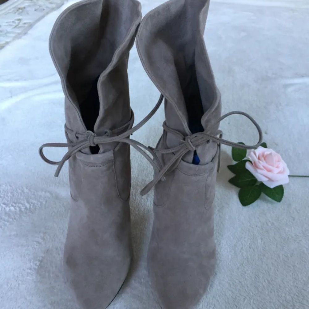 Lord & Taylor beige suede high heeled boots